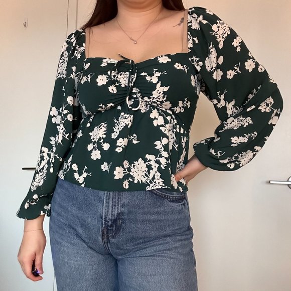 ABERCROMBIE AND FITCH - Green Floral Ruched Blouse (Size M - LIKE NEW) - Picture 1 of 6